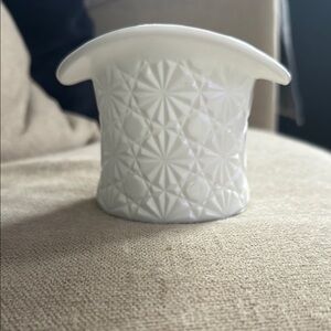Fenton White Glass Top Hat Vase